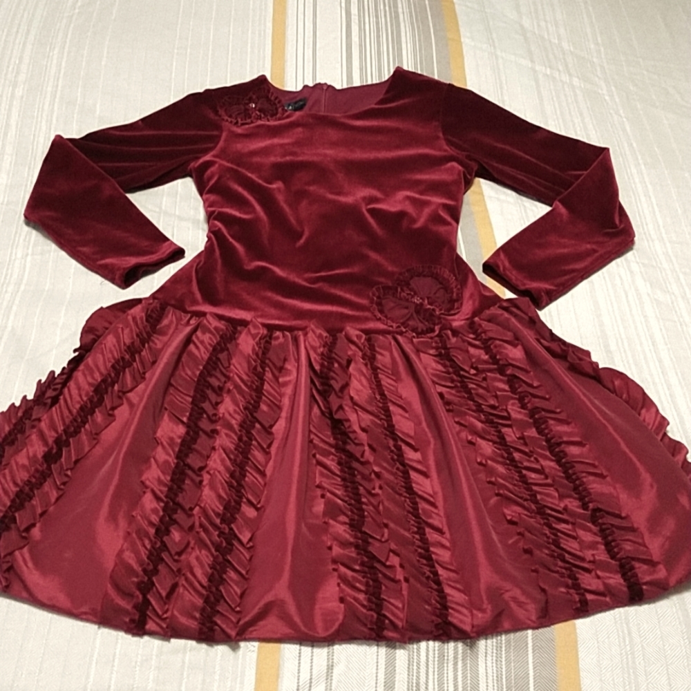 Bundle 2 for $15 Isobella & Chloe Dress